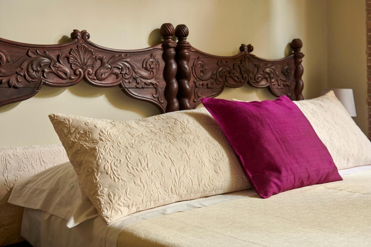Palm Gallery Hotel 3*
